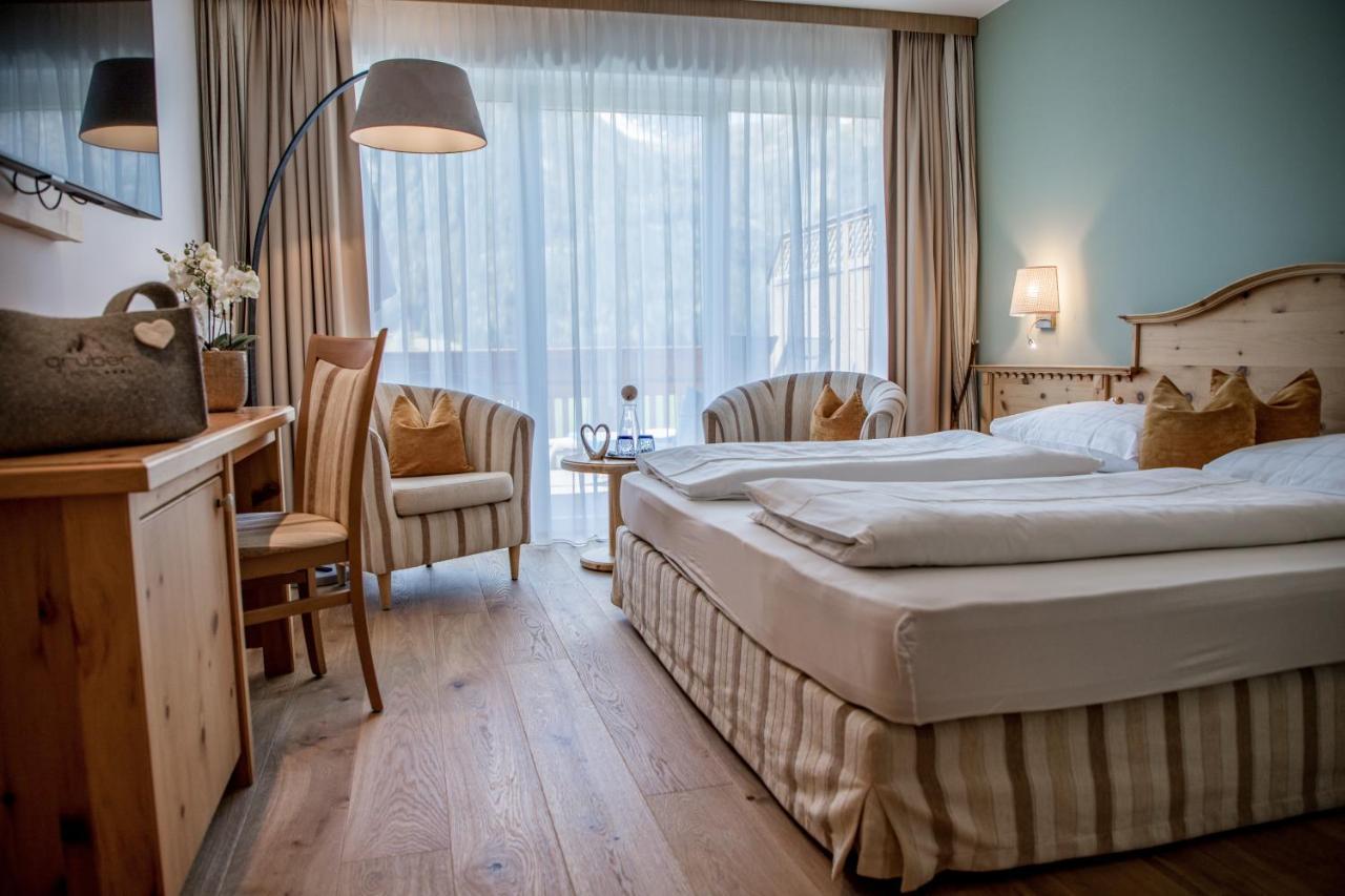 Hotel Gruber Sexten Esterno foto